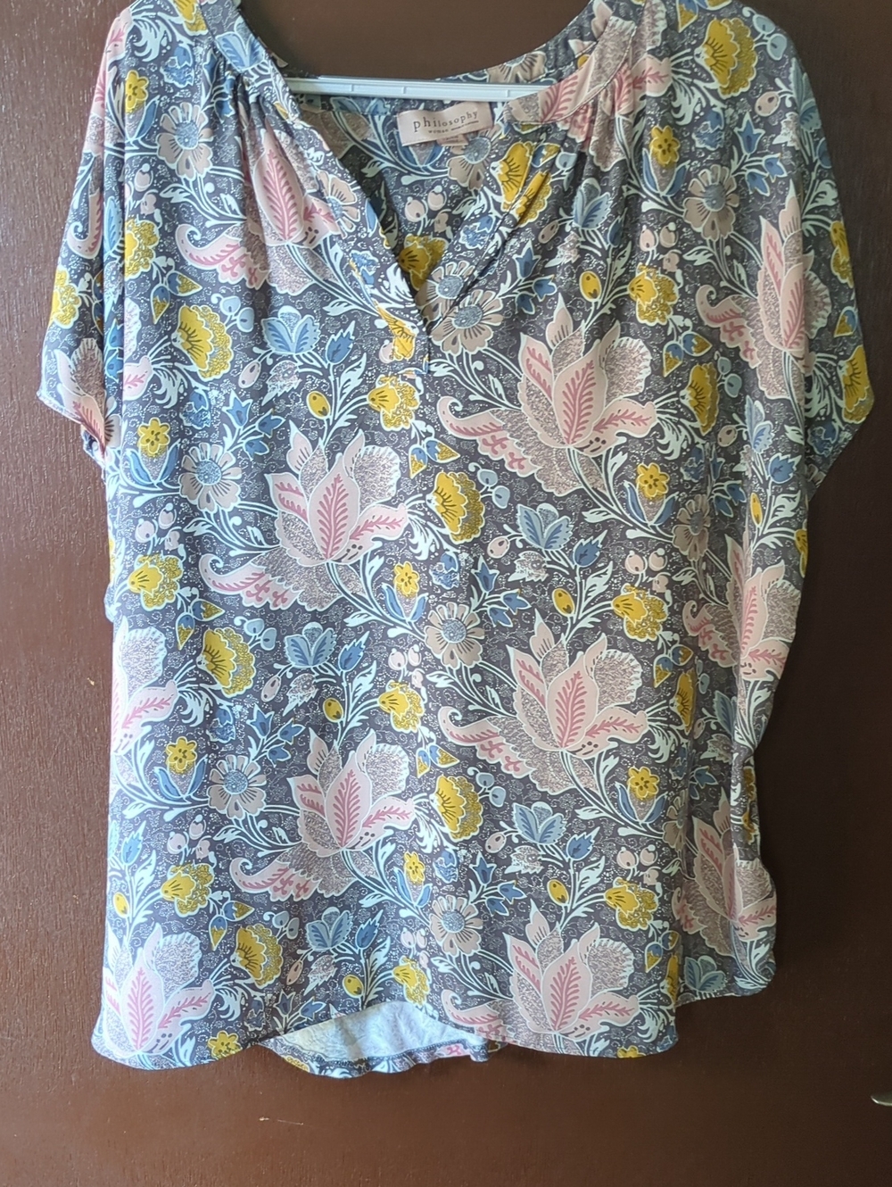 Philosophy Gray Floral V-Neck Blouse with Pink & Yellow Accents 1X